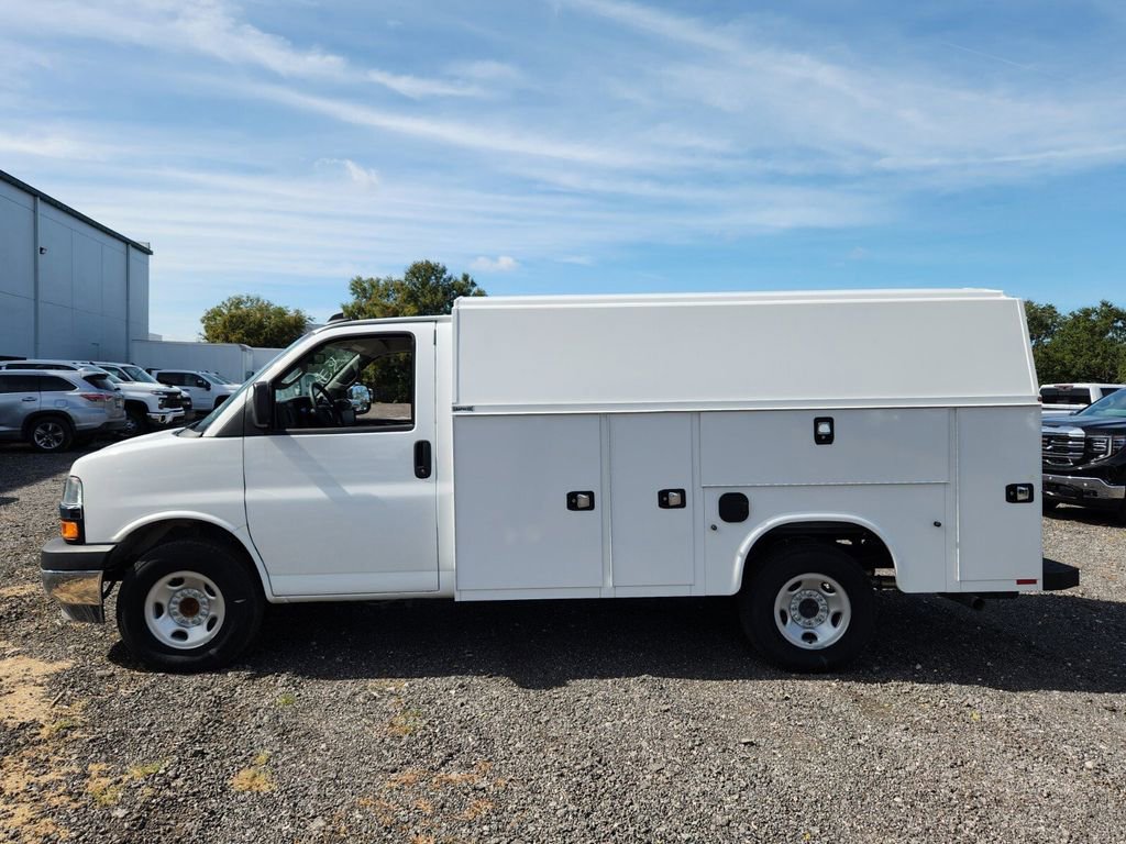 New 2024 Chevrolet Express 3500 w/ Power Convenience Package RWD image 5