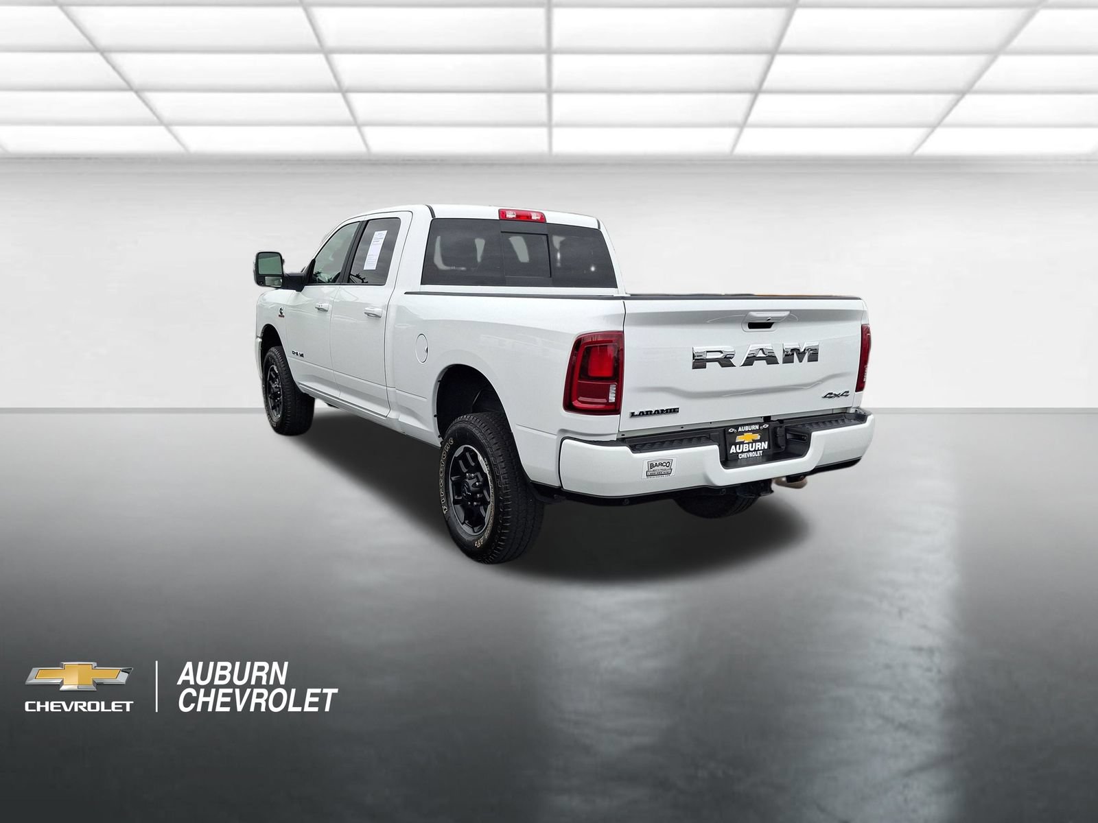Used 2026 RAM 2500 Laramie AWD/4WD image 5