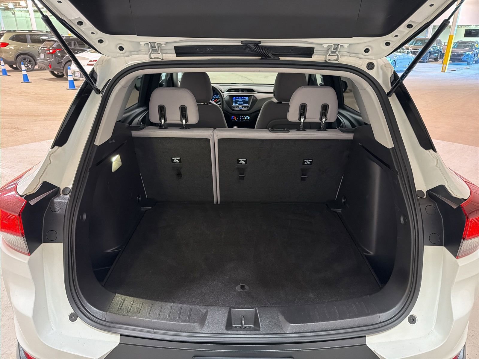 Used 2021 Chevrolet TrailBlazer LT AWD/4WD image 11