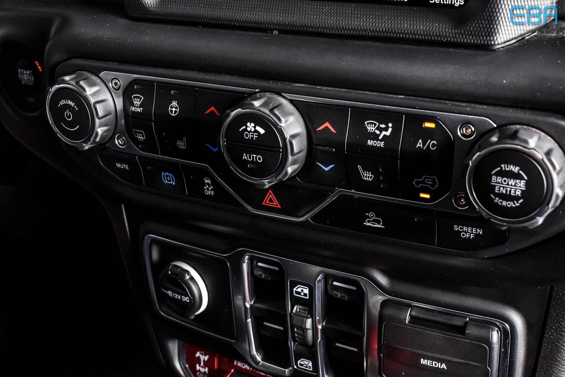 Used 2022 Jeep Wrangler Unlimited Rubicon 4xe w/ Cold Weather Group image 25