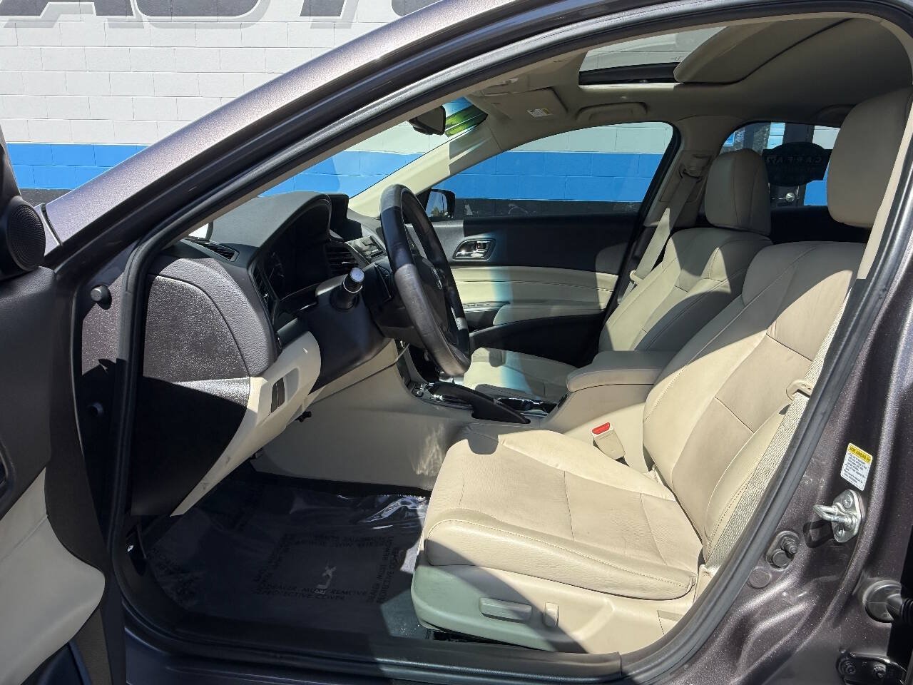 Used 2014 Acura ILX w/ Premium Package FWD image 9