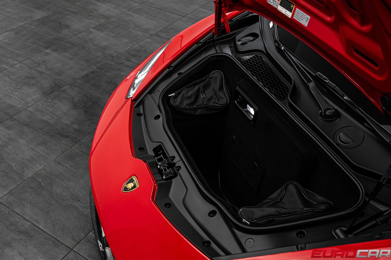 Used 2018 Lamborghini Huracan Performante image 10