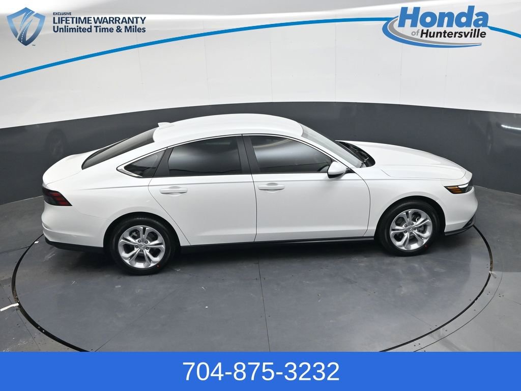 New 2026 Honda Accord LX image 30