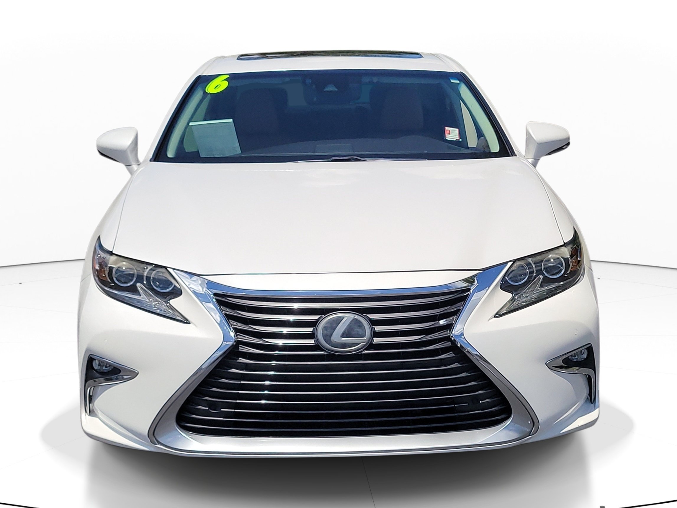 Used 2016 Lexus ES 350 w/ Luxury Package w/Wood Trim FWD image 2