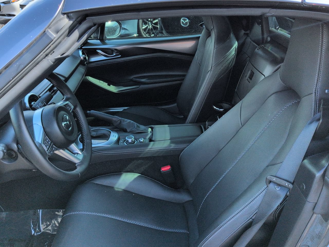 Used 2025 MAZDA MX-5 Miata RF Grand Touring RWD image 13