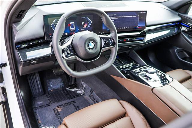 Used 2026 BMW 530i xDrive w/ Premium Package AWD/4WD image 10