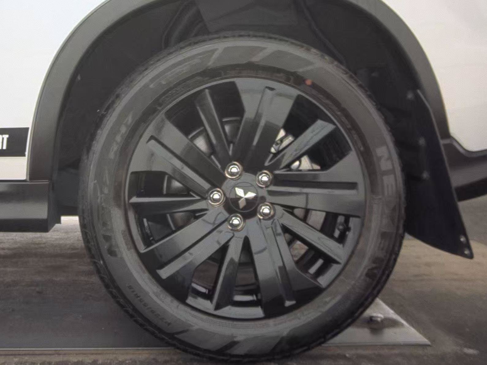 Used 2024 Mitsubishi Outlander Sport AWD image 14
