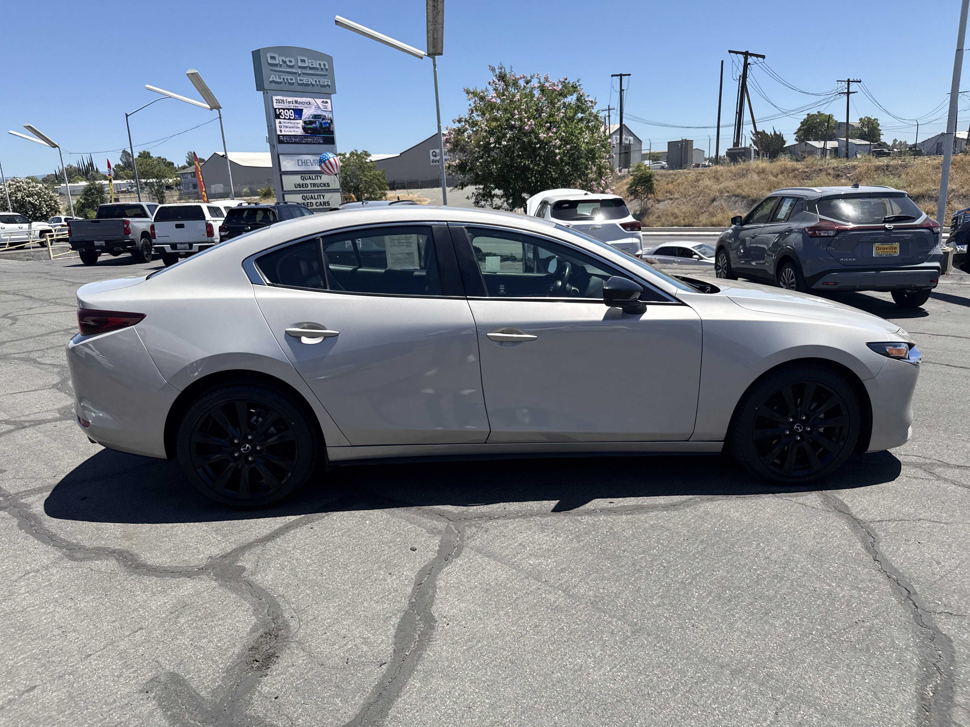Used 2024 MAZDA MAZDA3 s FWD image 6