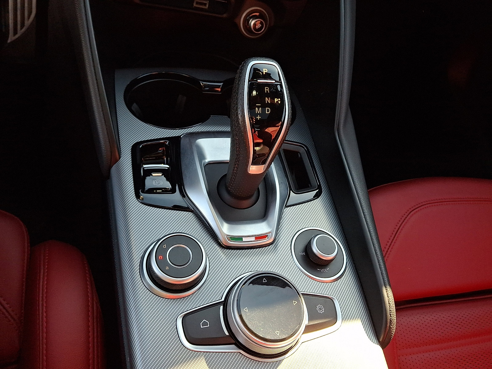 Used 2024 Alfa Romeo Giulia Veloce image 15