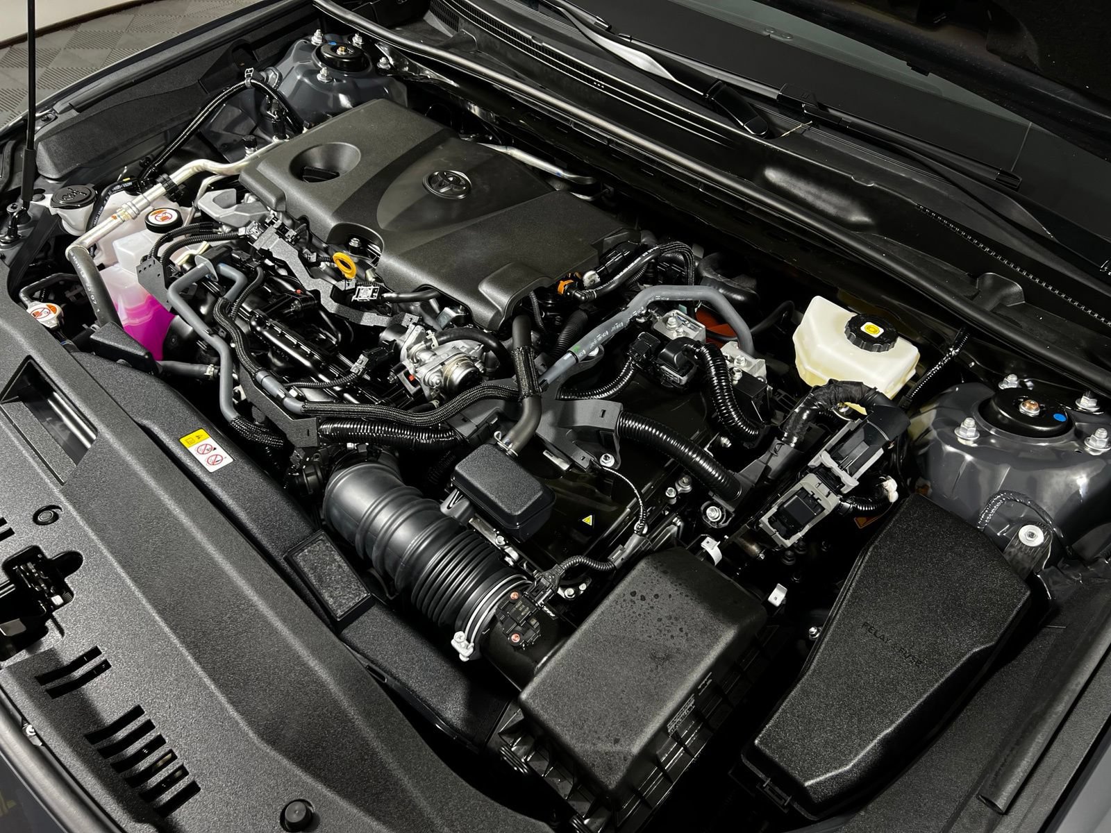 Certified 2025 Toyota Camry SE AWD/4WD image 11