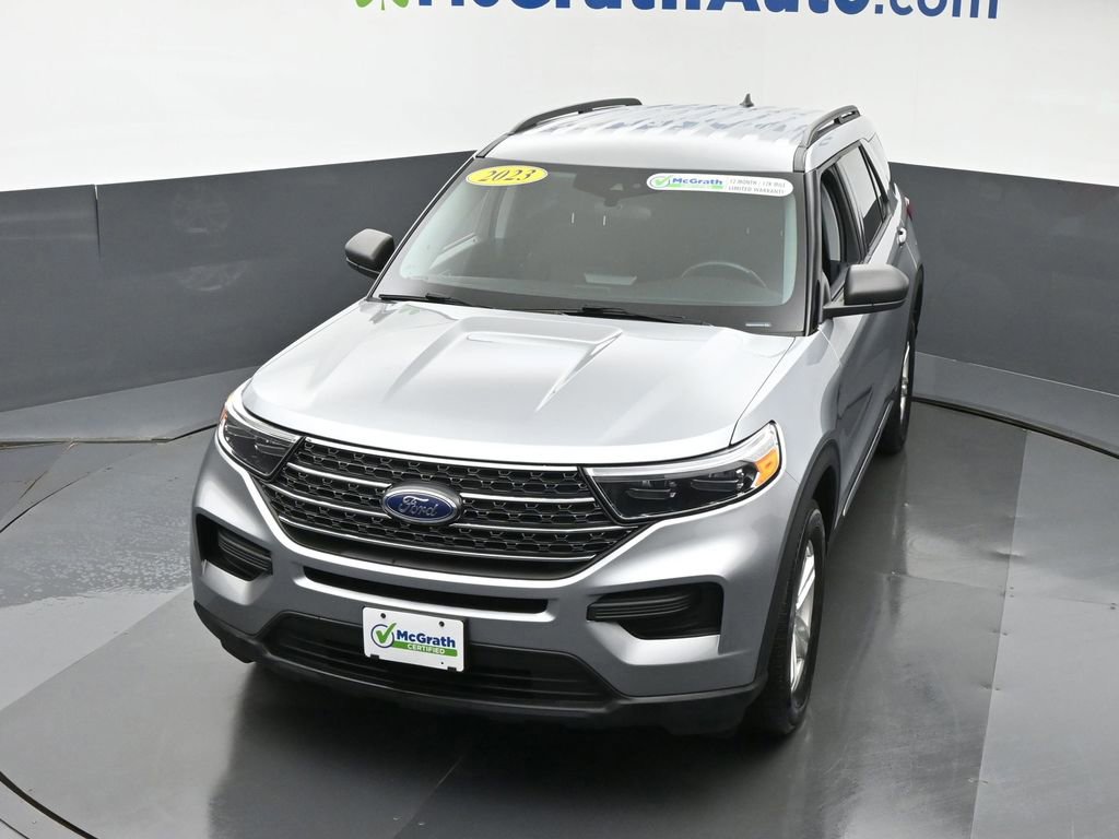 Used 2023 Ford Explorer XLT image 27