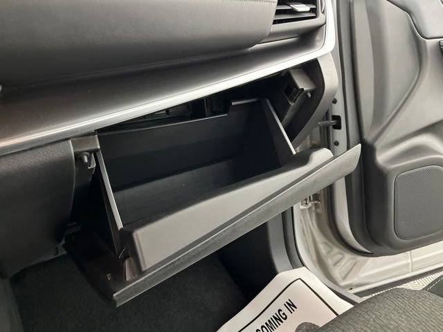 Used 2024 Nissan Rogue SV FWD image 38