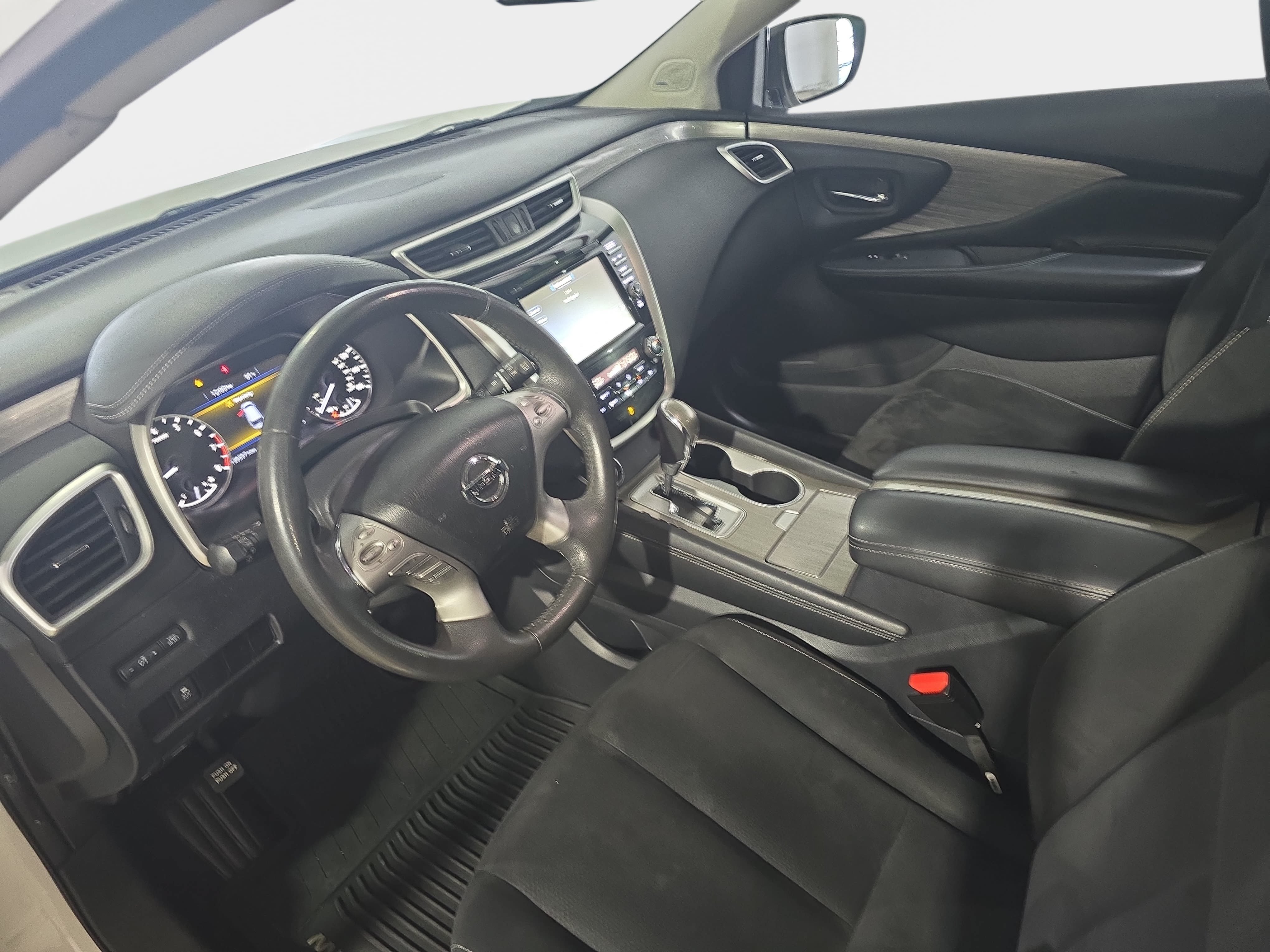 Used 2017 Nissan Murano SV w/ Premium Package FWD image 13