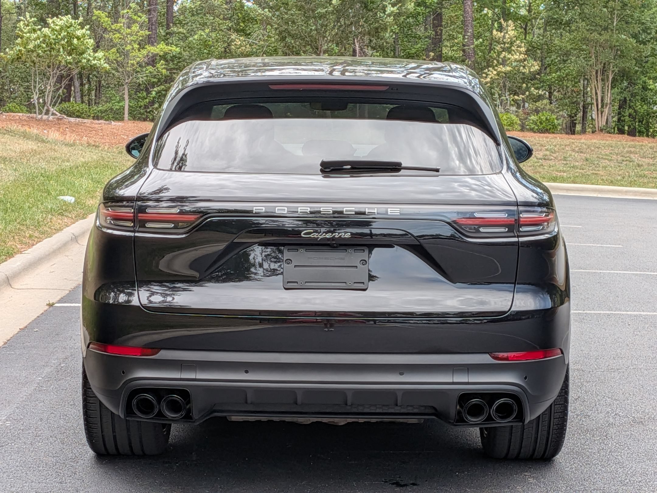 Certified 2022 Porsche Cayenne Platinum Edition AWD/4WD image 29
