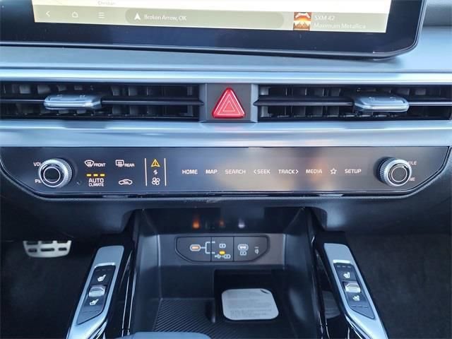 New 2026 Kia Sorento SX Prestige w/ Olive Brown Leather Package image 22