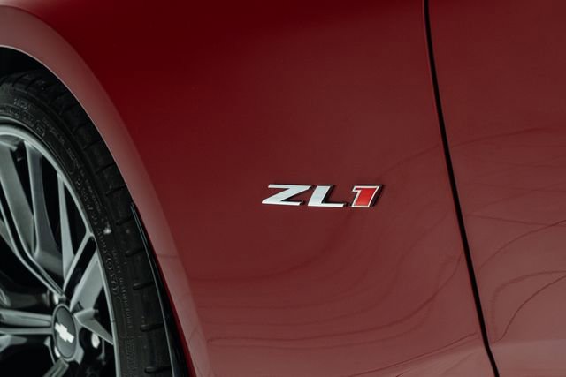 Used 2018 Chevrolet Camaro ZL1 image 20
