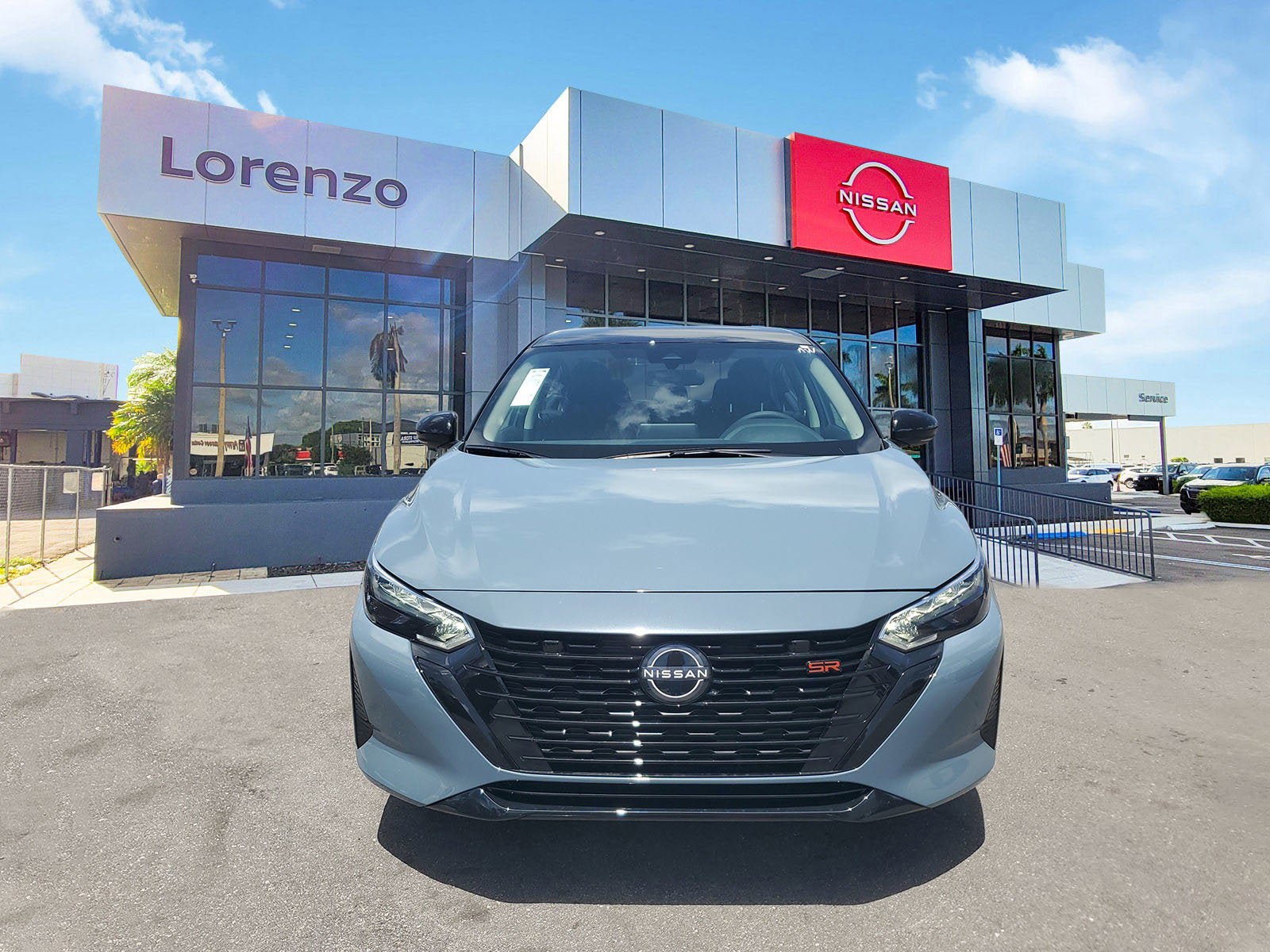 New 2025 Nissan Sentra SR w/ Midnight Edition FWD image 2