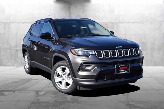 Used 2022 Jeep Compass Latitude w/ Convenience Group image 2