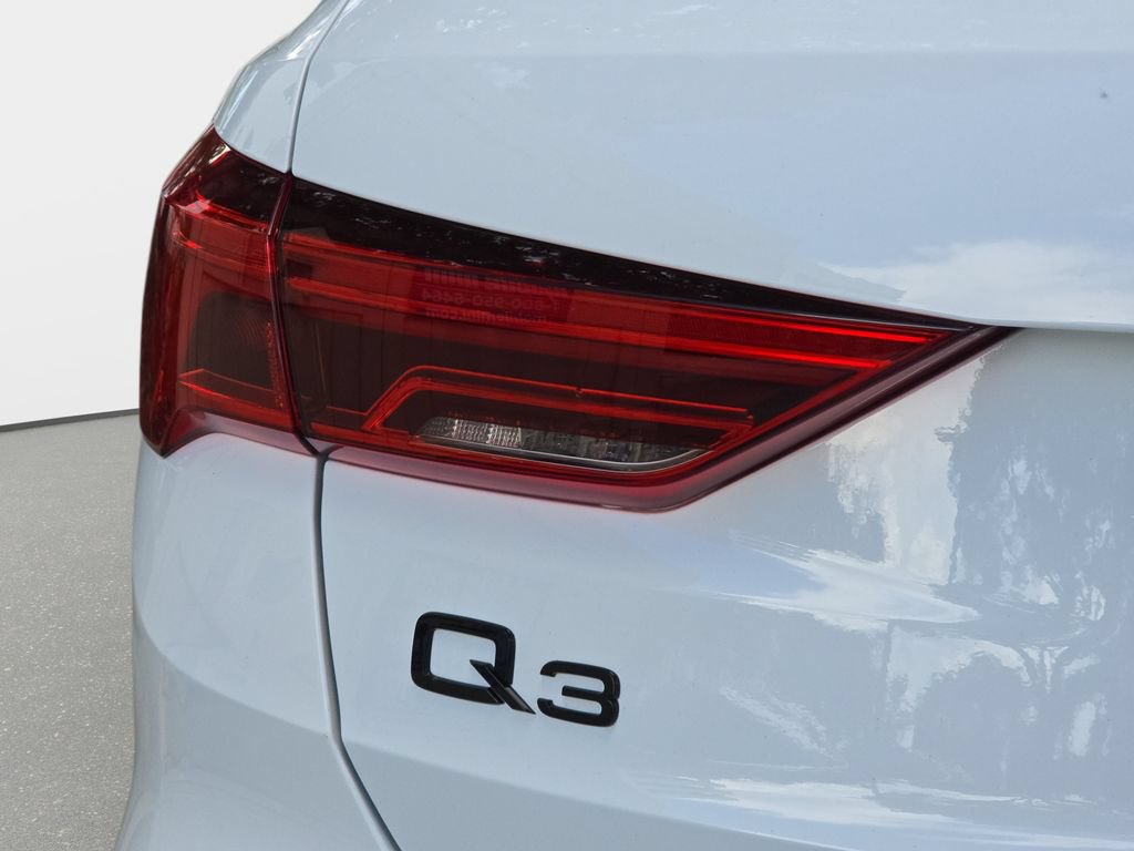 Used 2023 Audi Q3 2.0T Premium w/ Convenience Package AWD/4WD image 29