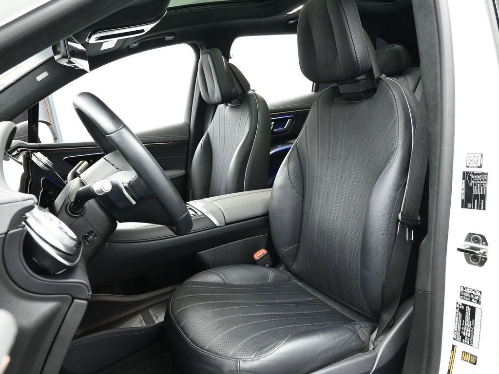 Used 2023 Mercedes-Benz EQS 580 4MATIC SUV image 13