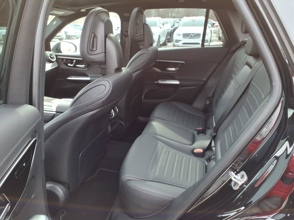 Certified 2025 Mercedes-Benz GLC 300 4MATIC image 12