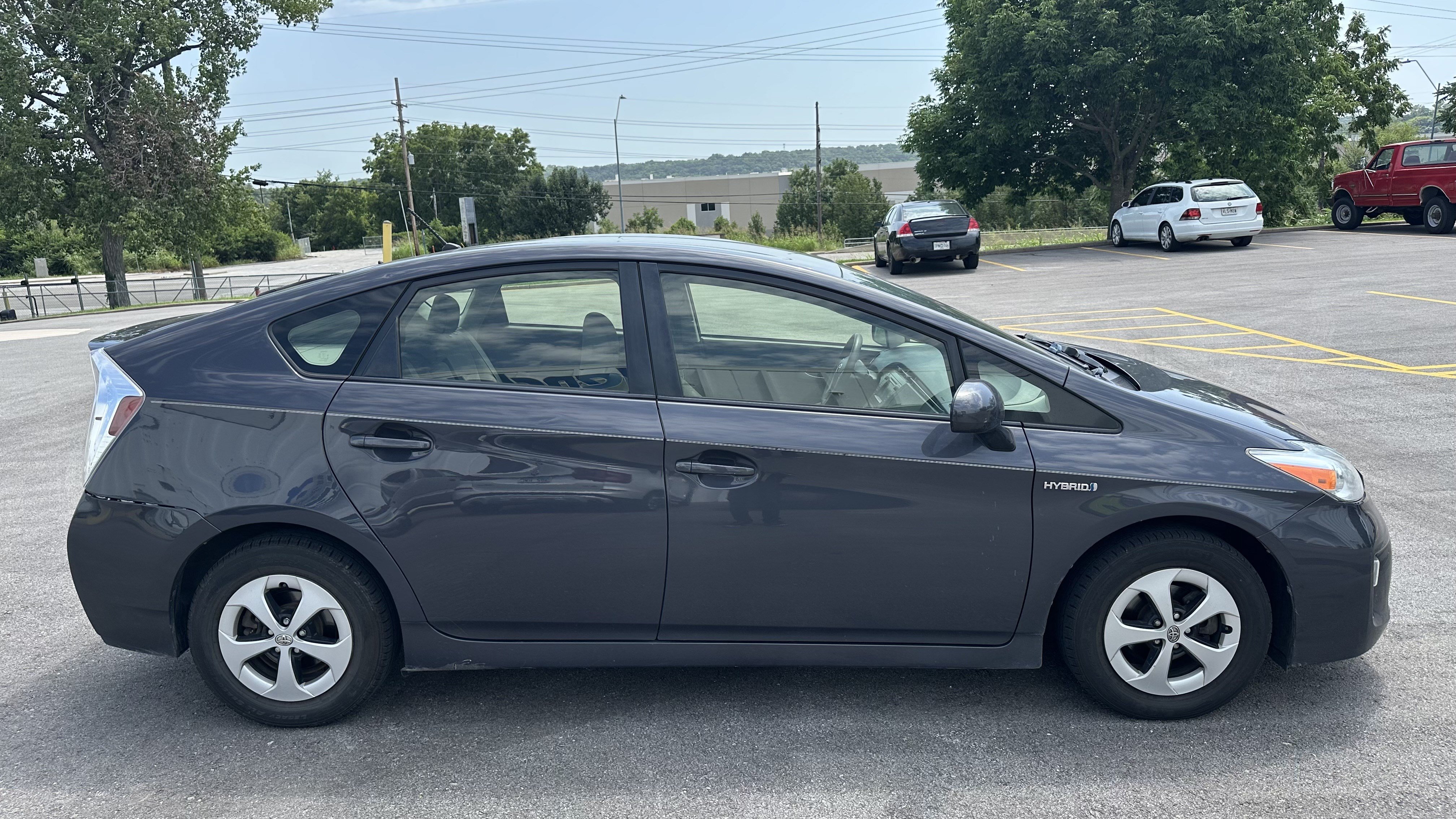 Used 2013 Toyota Prius Two FWD image 11