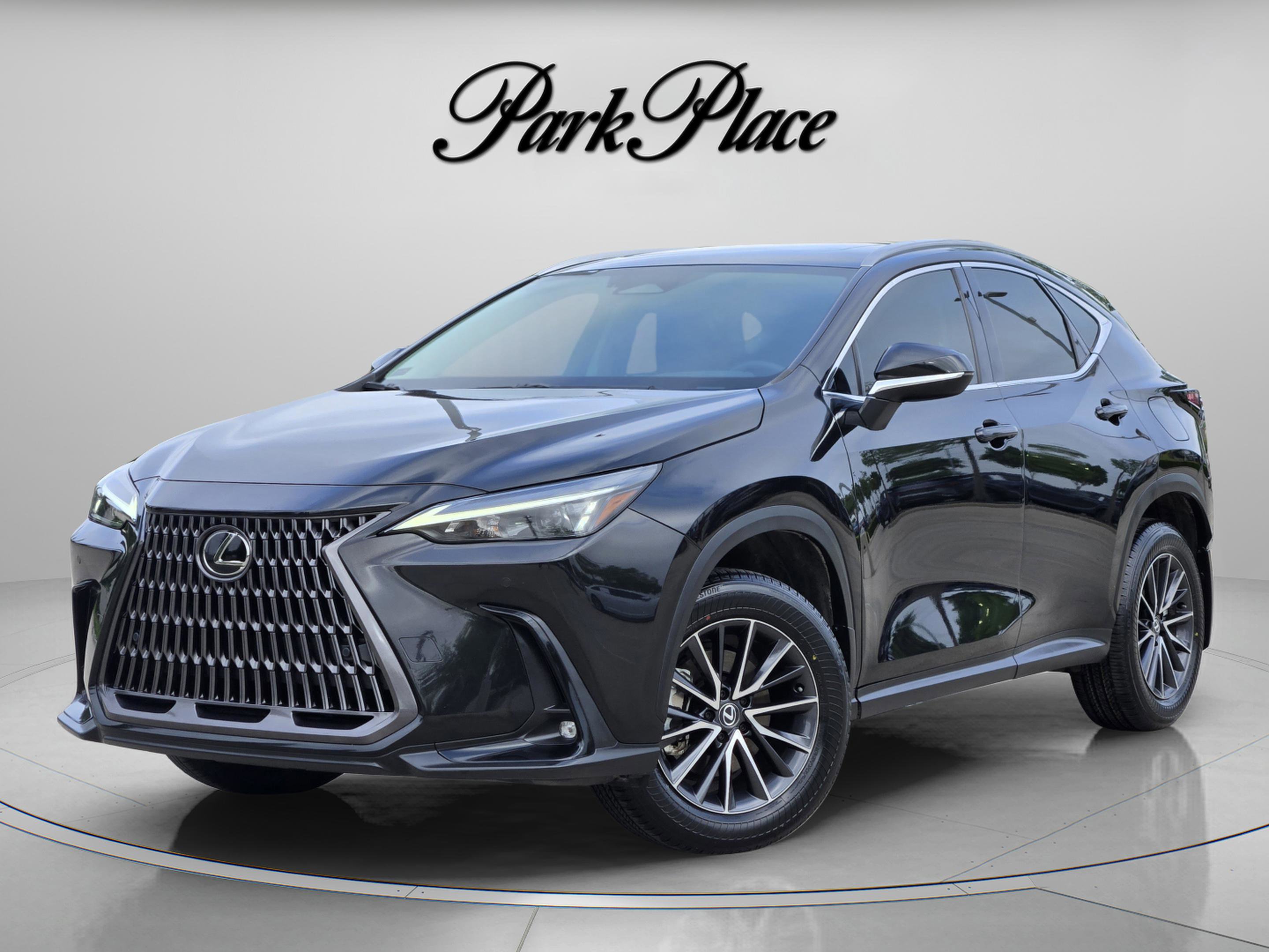 Used 2024 Lexus NX 250 FWD w/ Towing Package (2000 Lbs) image 1
