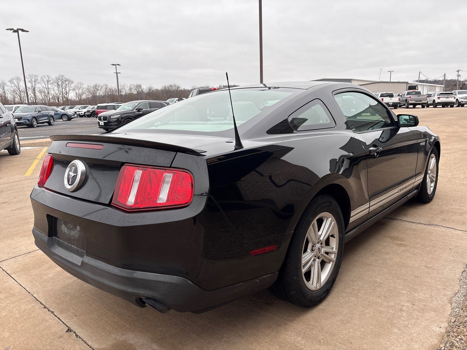 Used 2011 Ford Mustang Coupe w/ Security Pkg image 9
