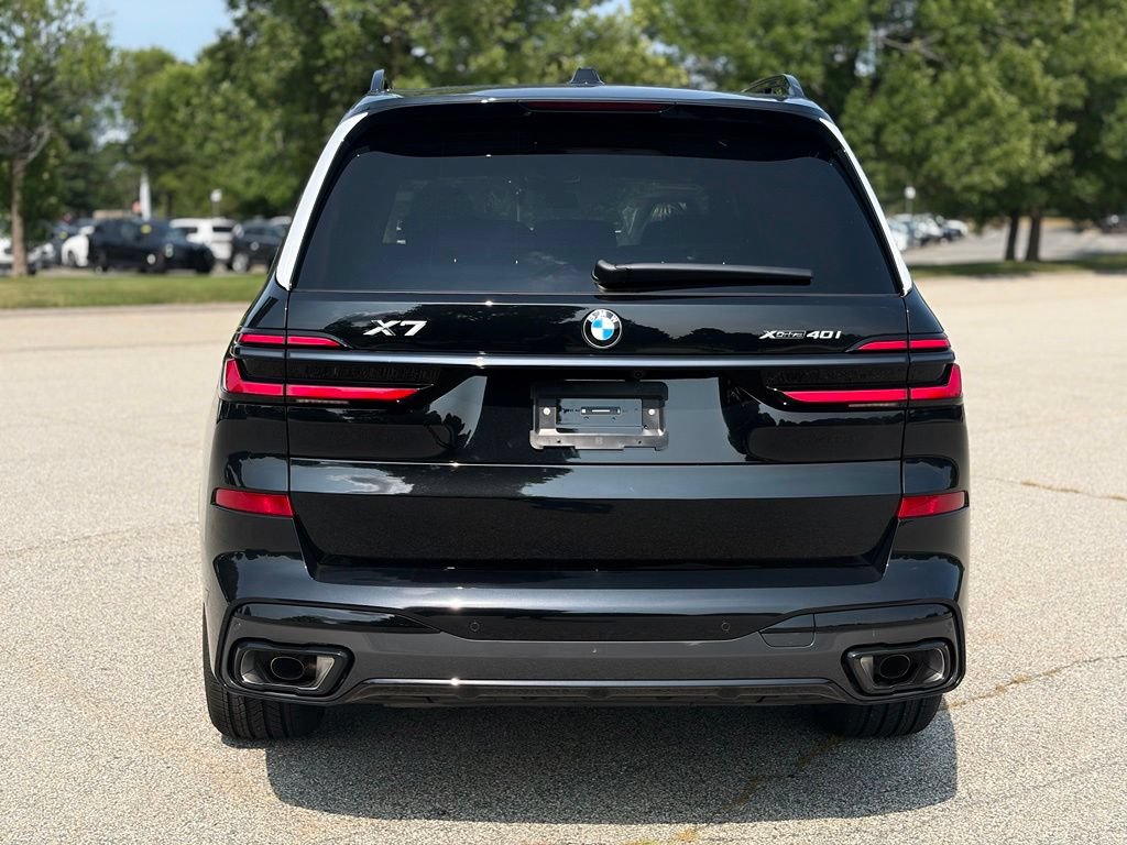 New 2027 BMW X7 xDrive40i w/ M Sport Package AWD/4WD image 5