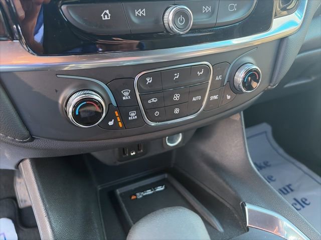 Used 2023 Chevrolet Traverse LT image 19