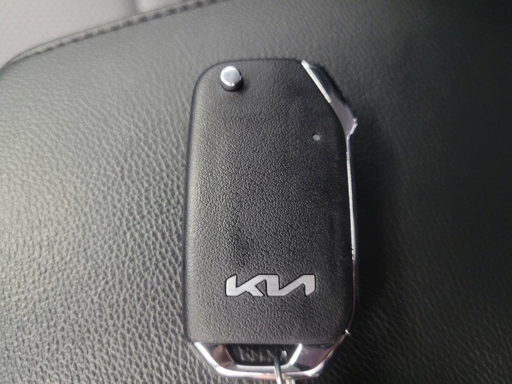 Used 2023 Kia Soul LX w/ Option Group 015 FWD image 32
