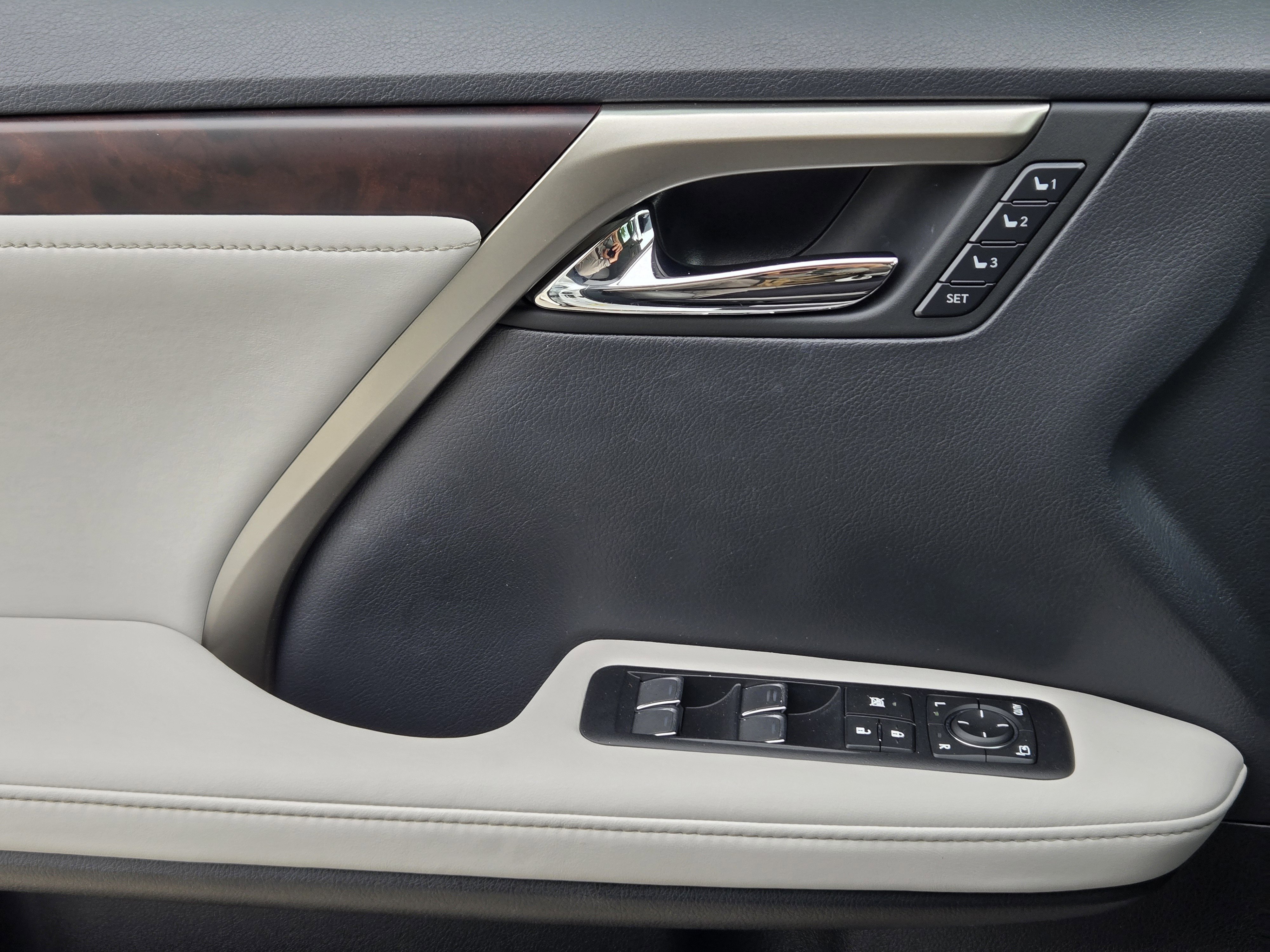 Used 2020 Lexus RX 350 FWD w/ Premium Package image 32