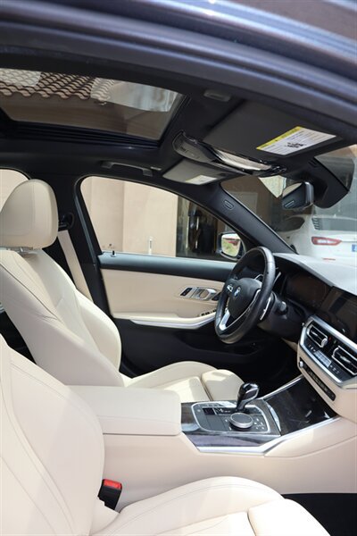 Used 2021 BMW 330e w/ Convenience Package RWD image 38