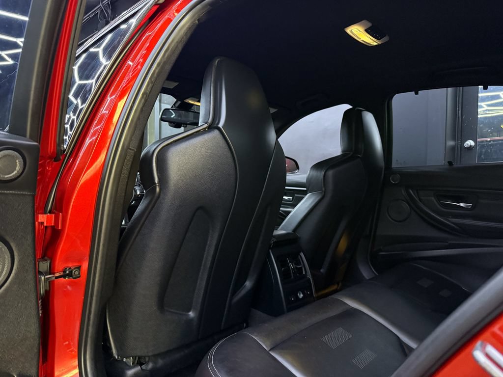 Used 2015 BMW M3 RWD image 18