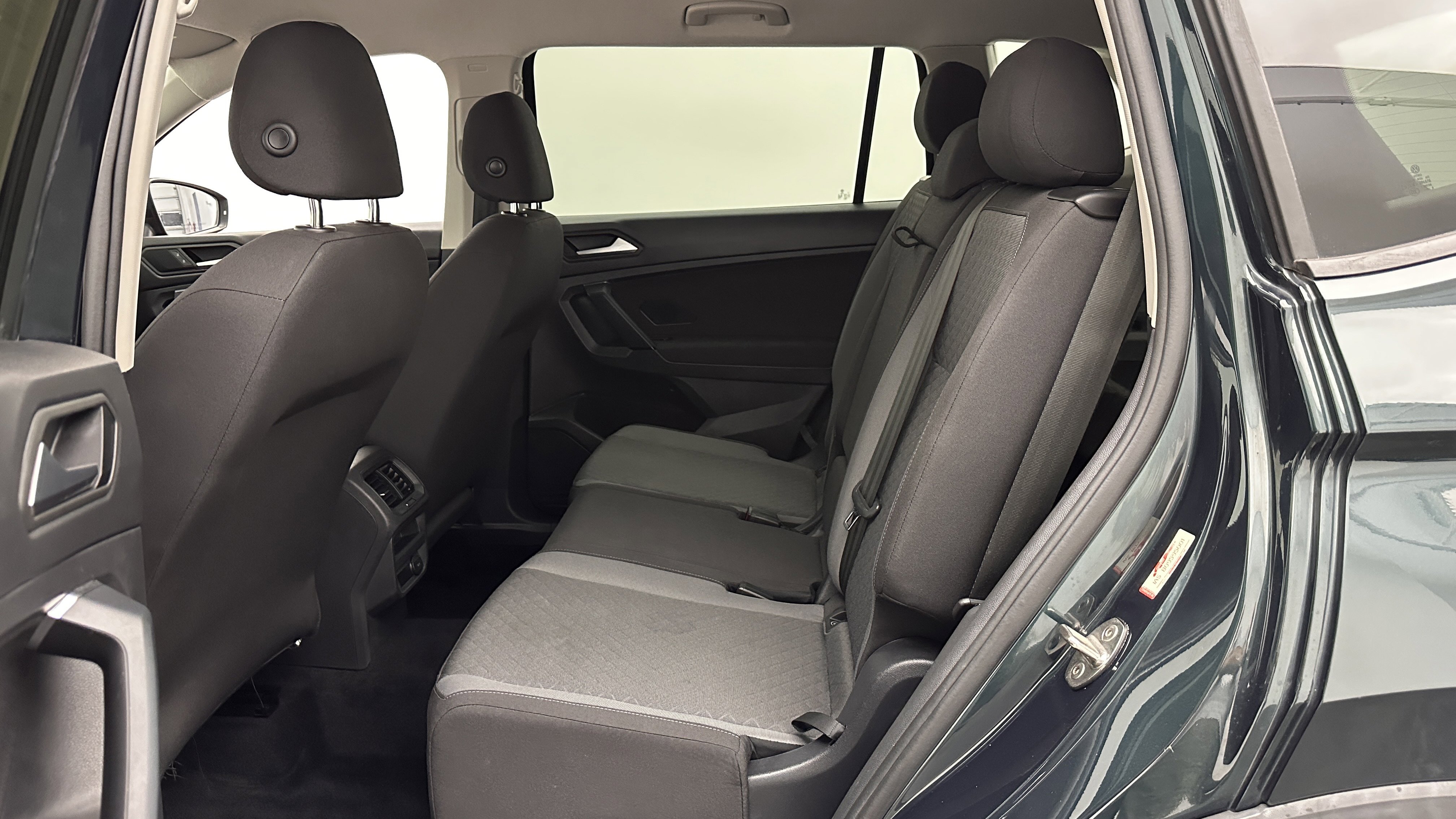 Used 2019 Volkswagen Tiguan S FWD image 19