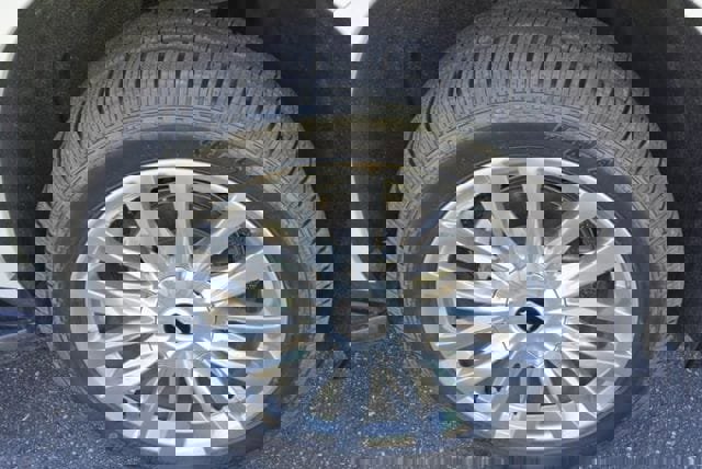 Used 2023 Cadillac Escalade ESV Premium Luxury image 7