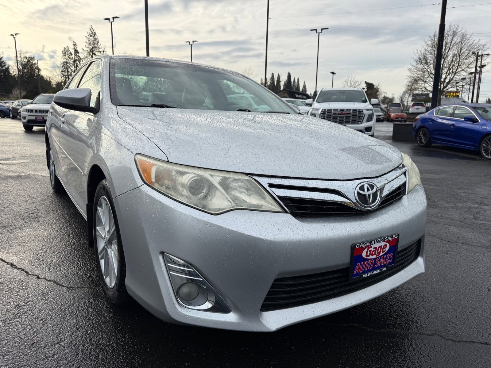 Used 2013 Toyota Camry XLE w/ Leather Pkg image 12