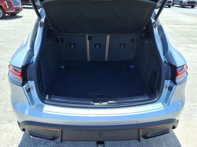 Used 2024 Porsche Macan w/ Premium Plus Package AWD/4WD image 12