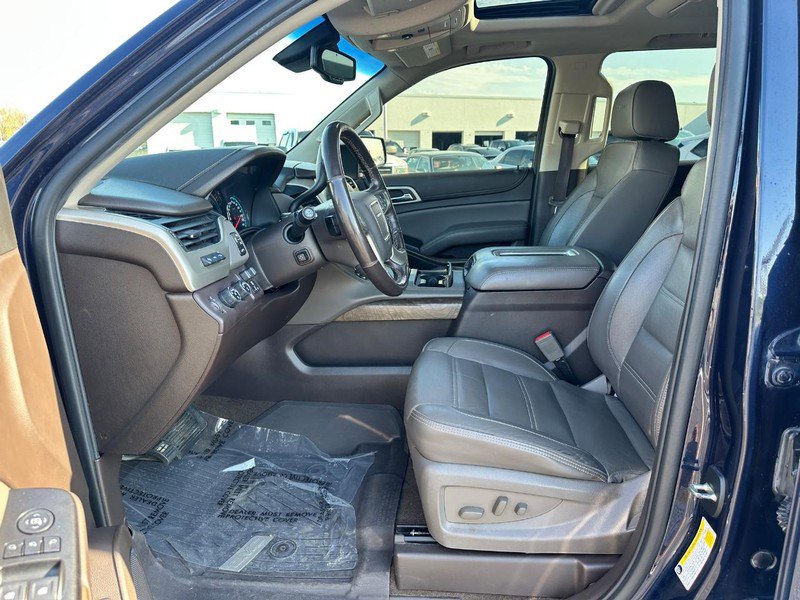 Used 2019 GMC Yukon Denali w/ Open Road Package AWD/4WD image 22