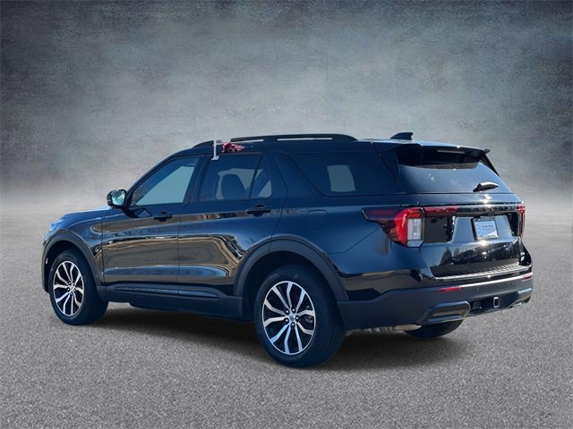 Used 2025 Ford Explorer ST-Line image 6