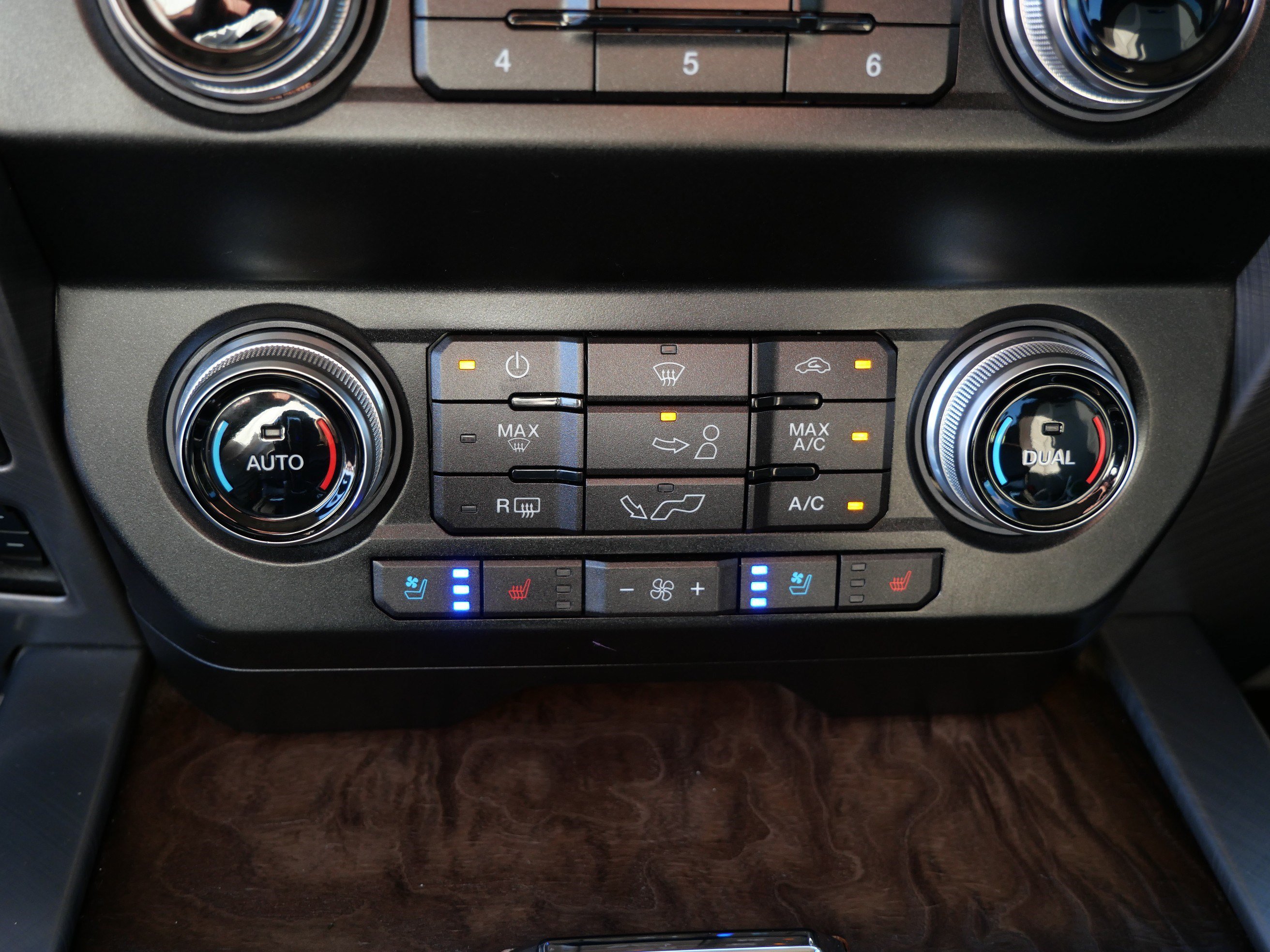 Used 2019 Ford F150 Limited w/ Trailer Tow Package AWD/4WD image 23