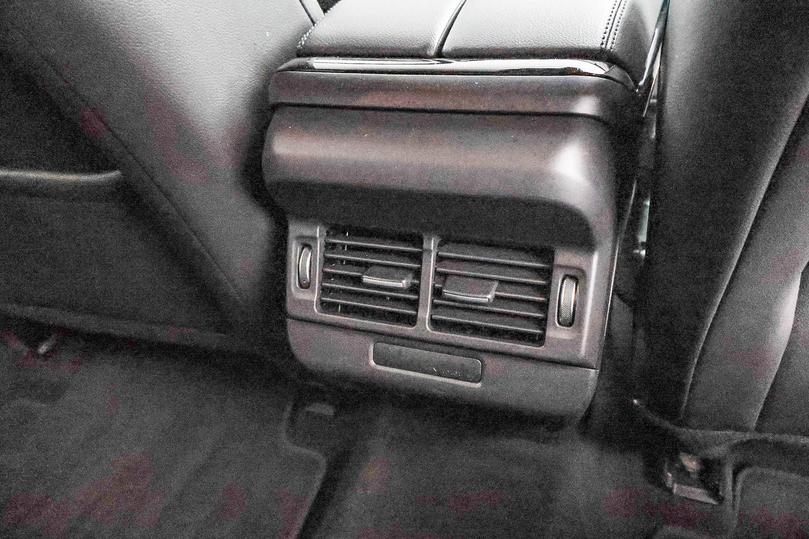 Certified 2023 Land Rover Range Rover Evoque SE image 21