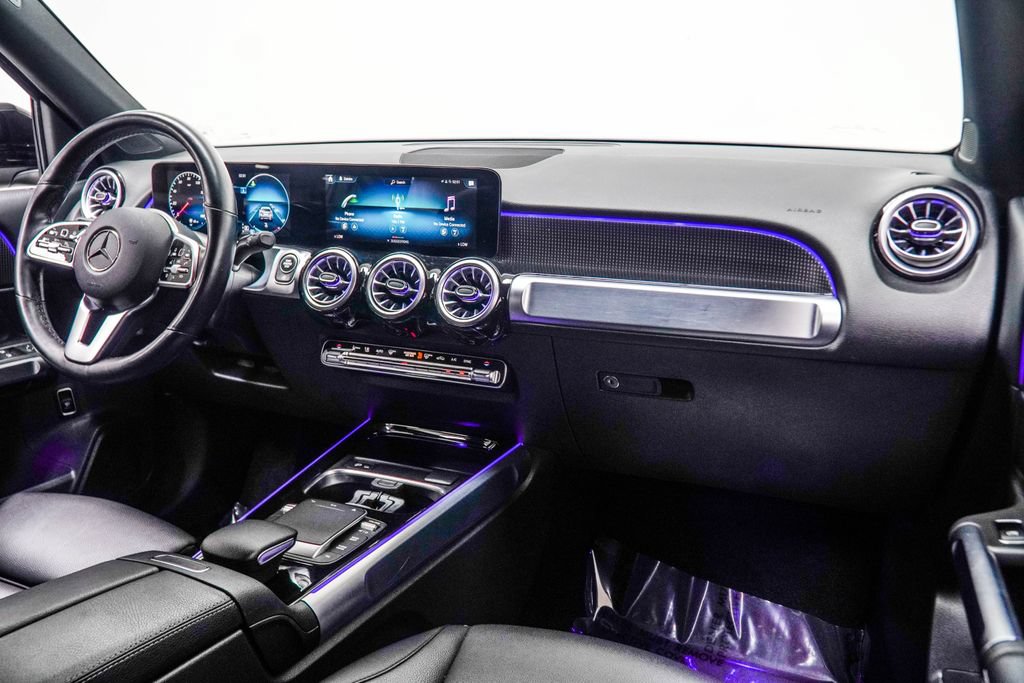 Used 2022 Mercedes-Benz GLB 250 4MATIC w/ Premium Package Lite image 20