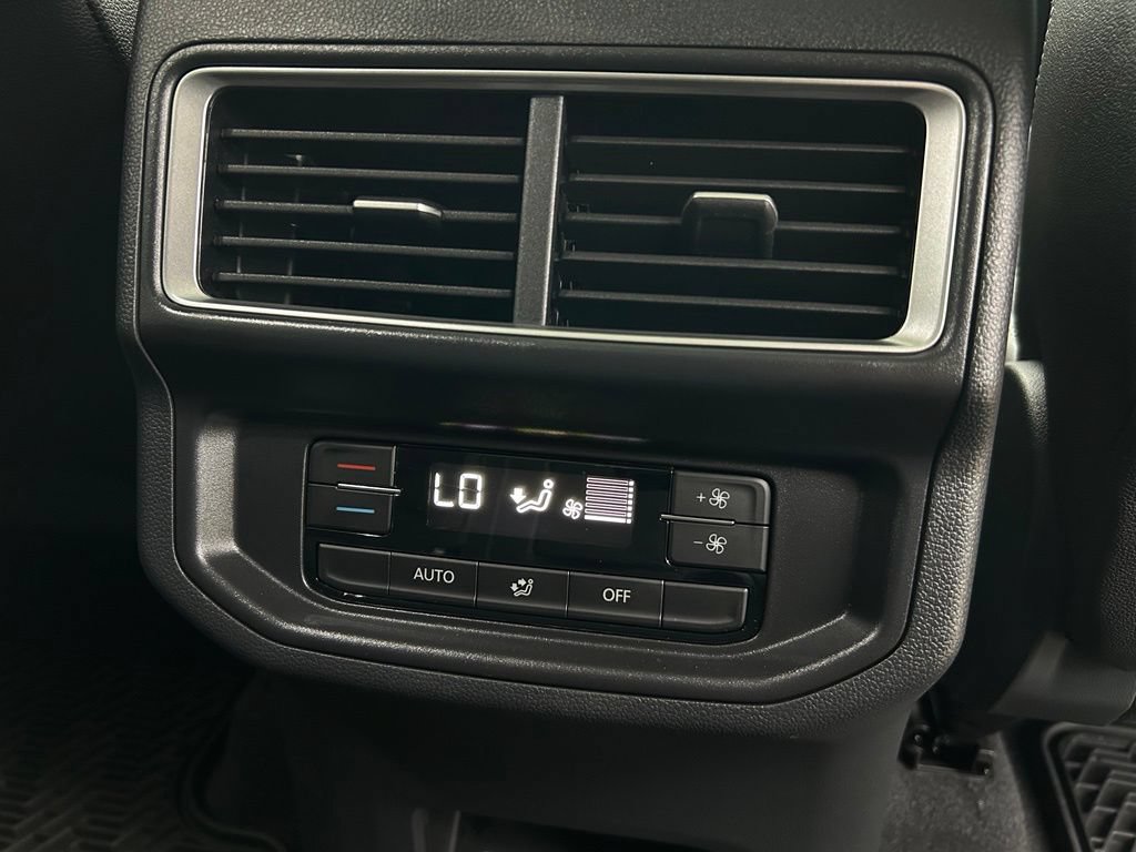 Certified 2026 Volkswagen Atlas SE FWD image 40