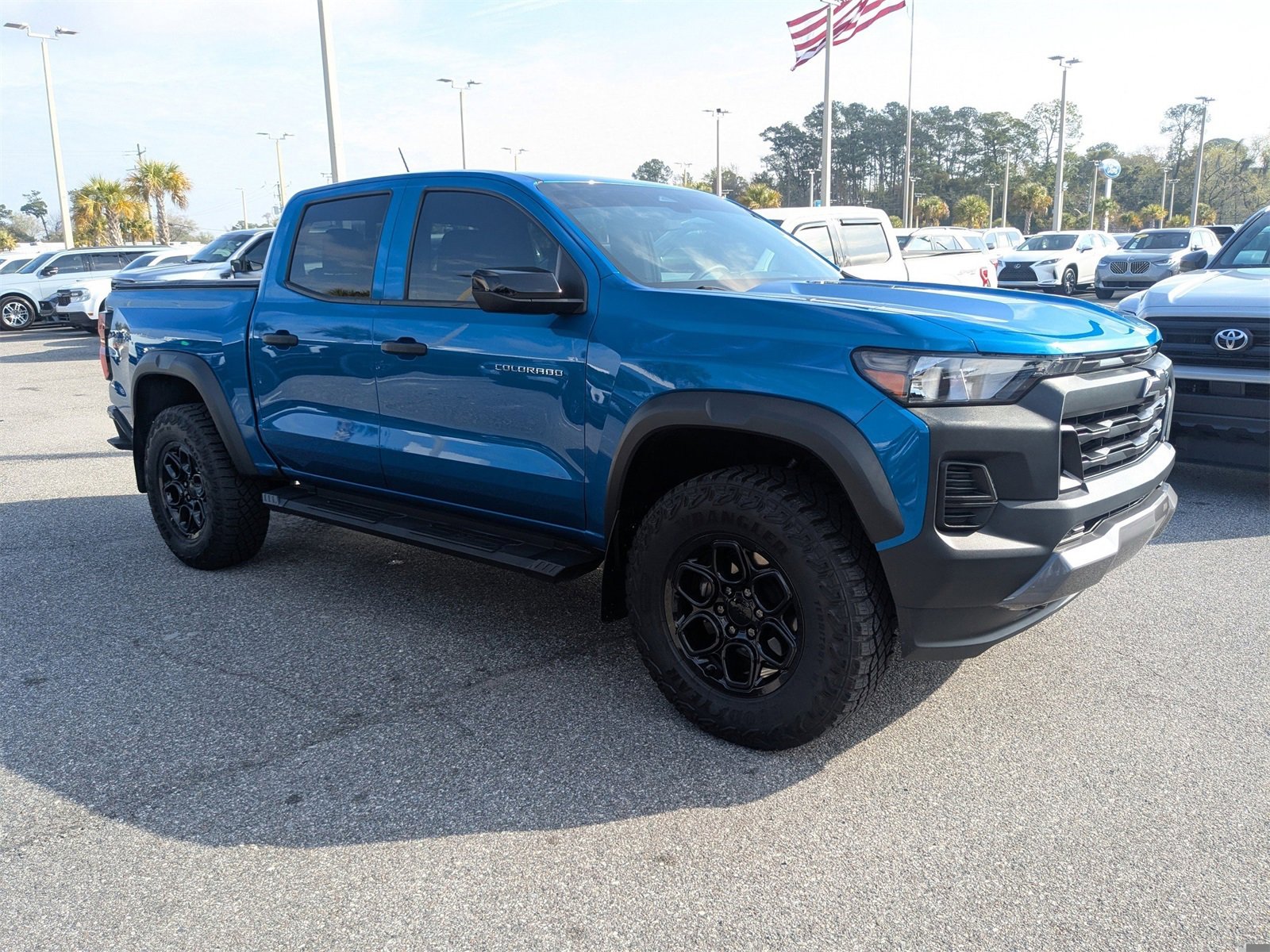 Used 2024 Chevrolet Colorado Trail Boss image 2