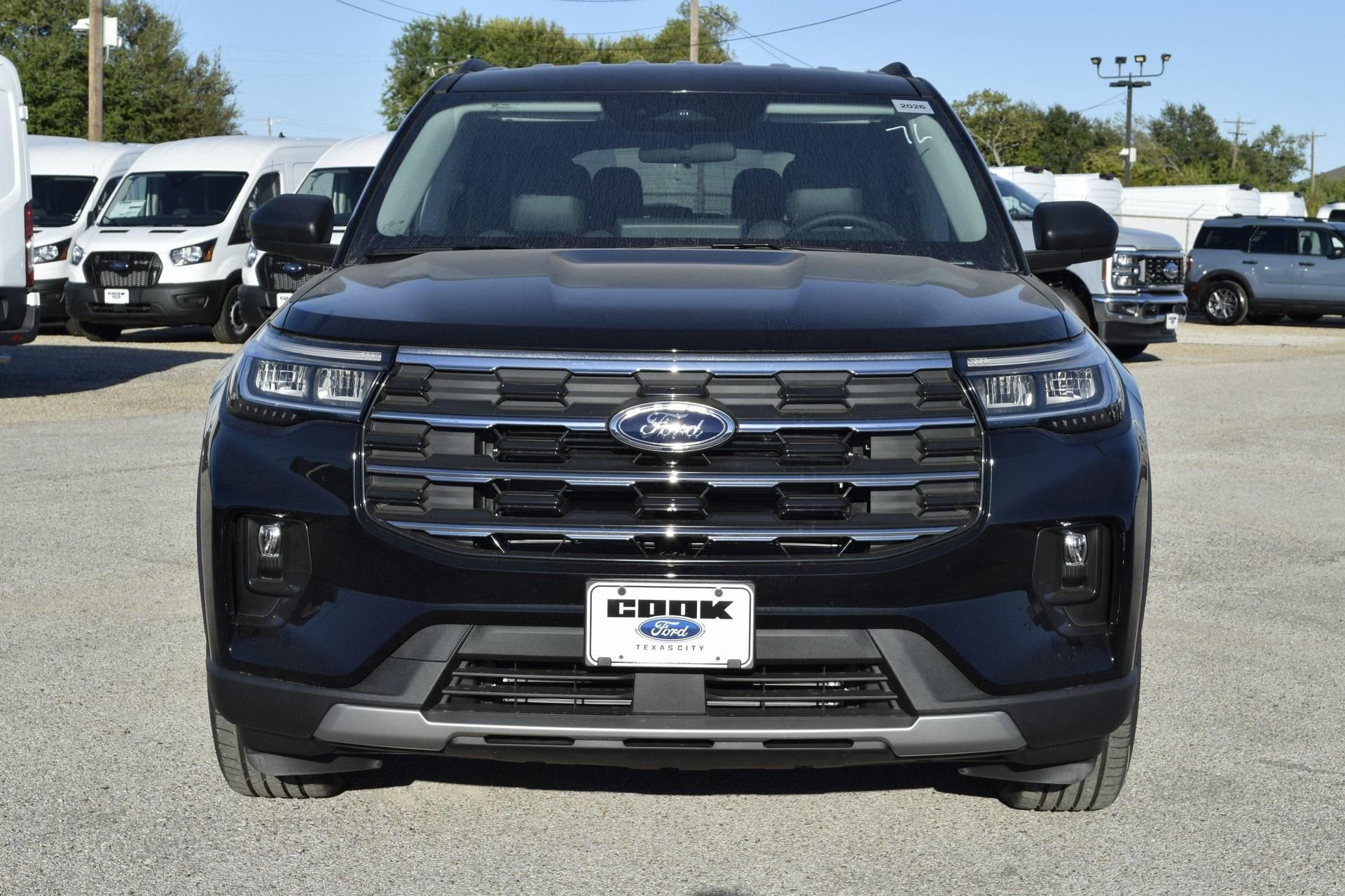 New 2026 Ford Explorer Active w/ Active Comfort Package image 2