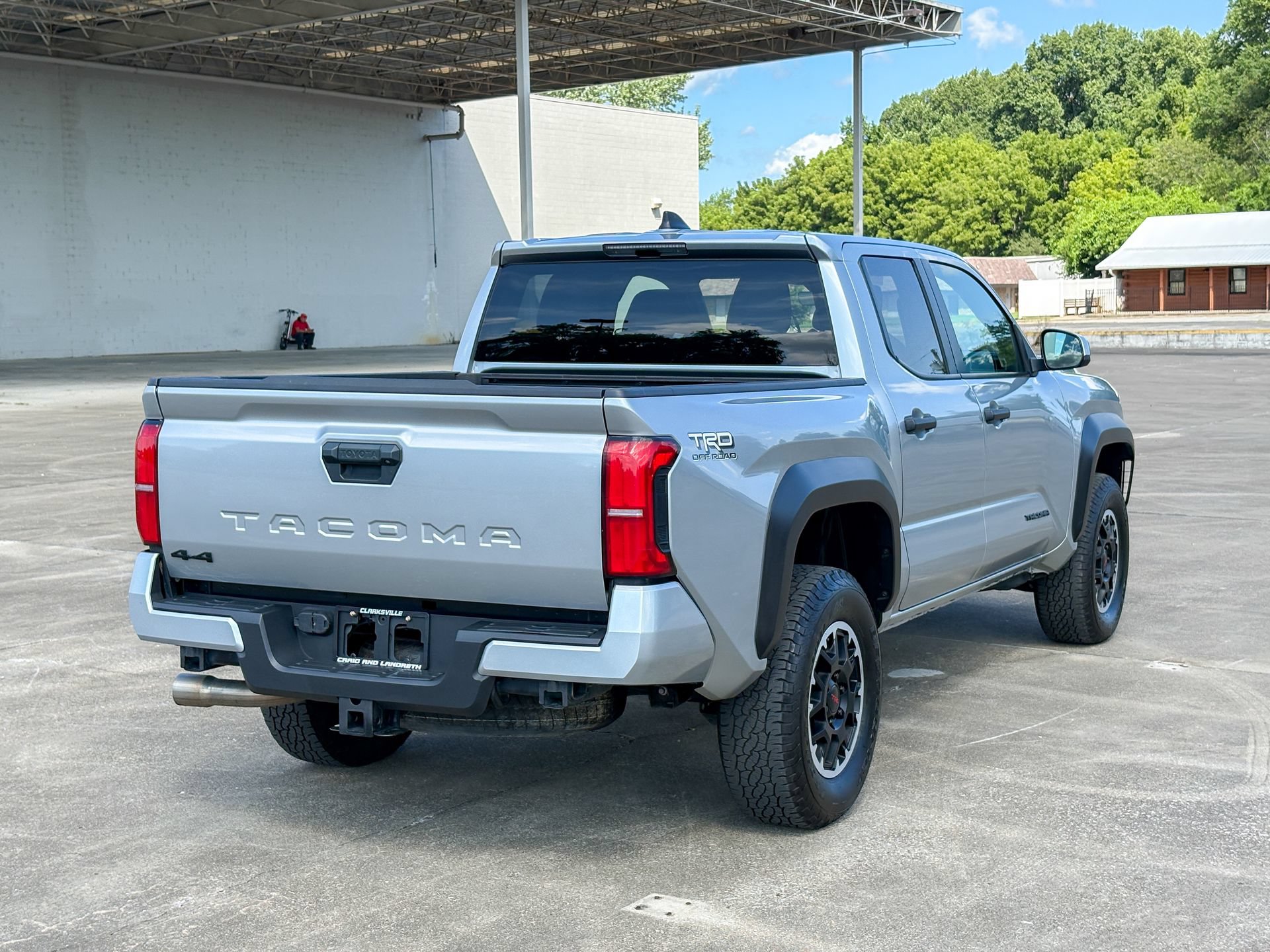 Used 2024 Toyota Tacoma TRD Off-Road AWD/4WD image 15