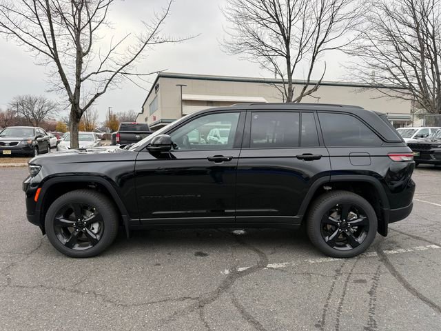 New 2025 Jeep Grand Cherokee Limited w/ Luxury Tech Group II image 11