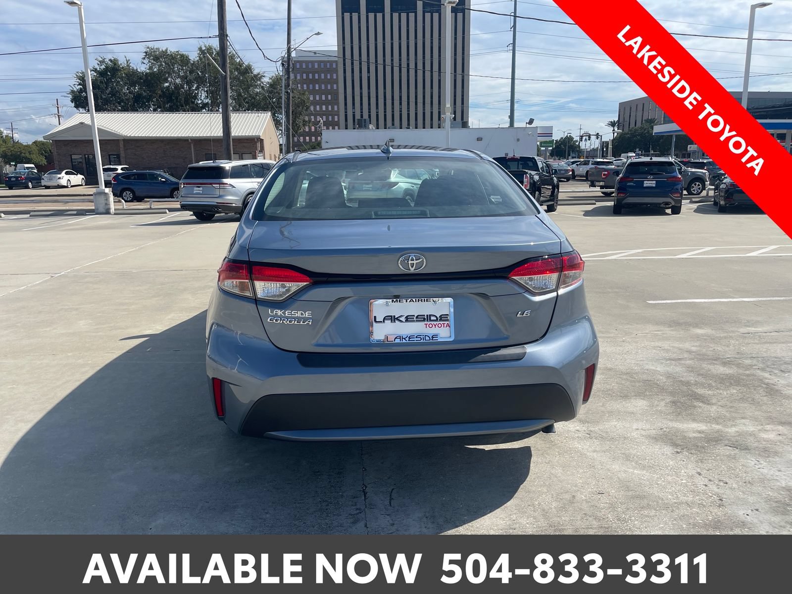 Used 2020 Toyota Corolla LE FWD image 4