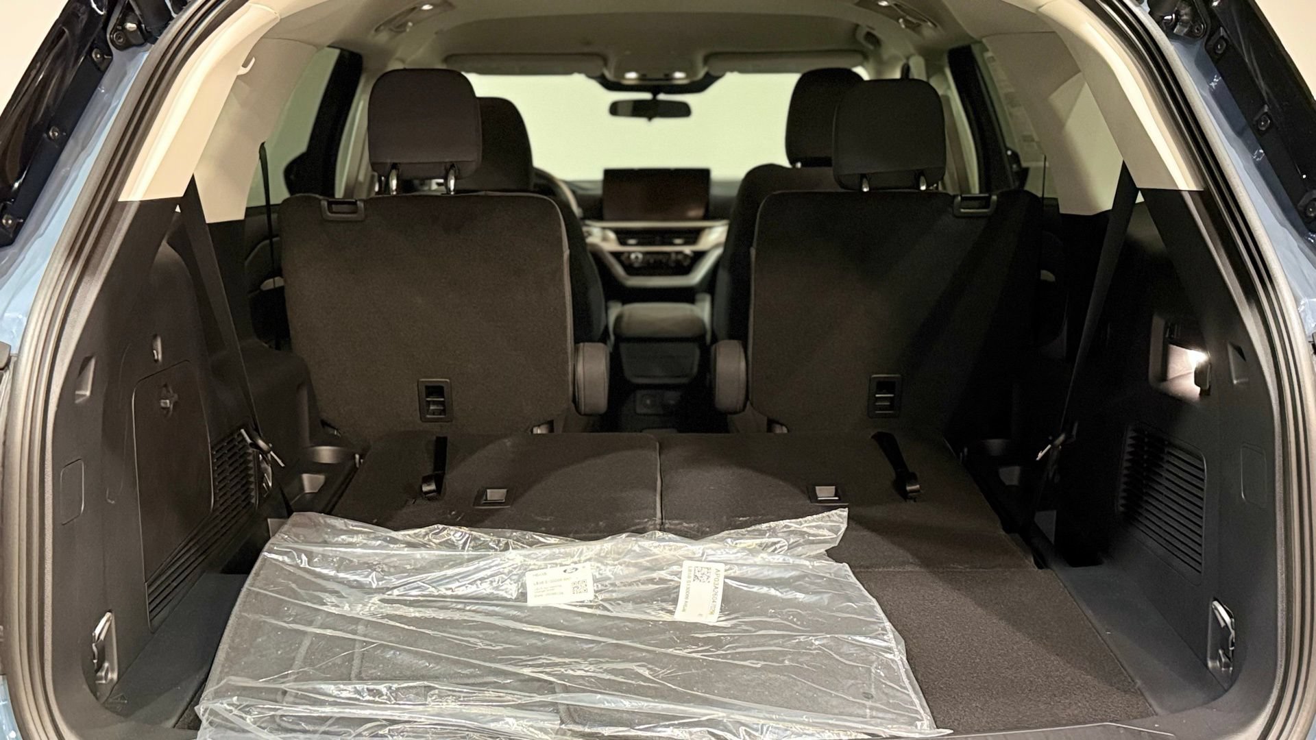 New 2026 Ford Explorer Active AWD/4WD image 32